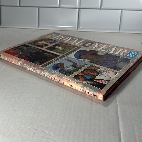 THE Royal Year 1990 Photographed By Tim Graham - Picture 8 of 9